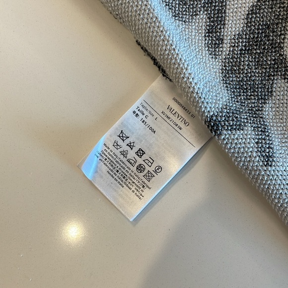 Valentino Camouflage Hoodie - Picture 3 of 3